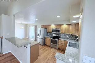 190 S Circle Dr, Pueblo, CO 81007 - Photo 2