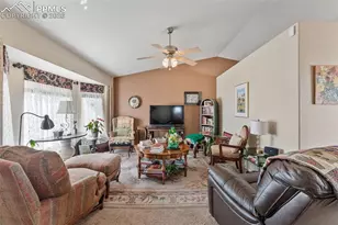 429 W Strawberry Dr, Pueblo West, CO 81007 - Photo 6