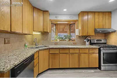 800 Main Street, Colorado Springs, CO 80911 - Photo 16