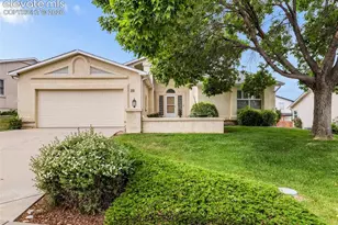 10 Brave Eagle Ct, Pueblo, CO 81001 - Photo 1