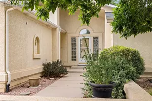 10 Brave Eagle Ct, Pueblo, CO 81001 - Photo 2