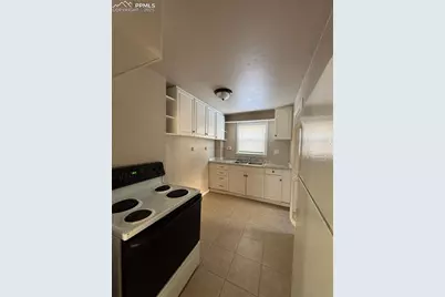2534 E St Vrain Street, Colorado Springs, CO 80909 - Photo 8