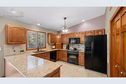 5715 Flintridge Drive, Colorado Springs, CO 80918 - Photo 12
