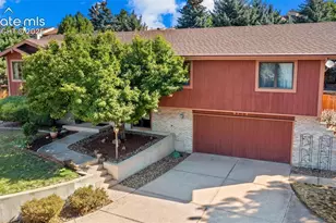 5715 Flintridge Dr, Colorado Springs, CO 80918 - Photo 2