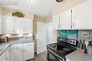 3712 Sheffield Ln, Colorado Springs, CO 80907 - Photo 6