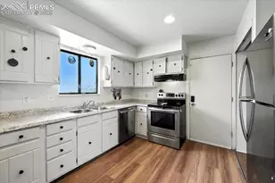 11 Senate Ct, Pueblo, CO 81005 - Photo 8