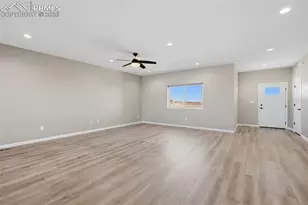 1619 N Calle Rosa Dr, Pueblo, CO 81007 - Photo 6