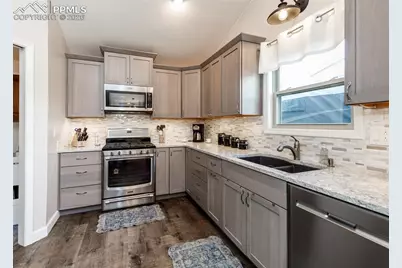 139 Palisade Circle, Manitou Springs, CO 80829 - Photo 14