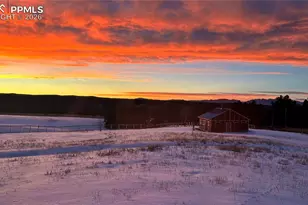 585 Mills Ranch Rd, Woodland Park, CO 80863 - Photo 16