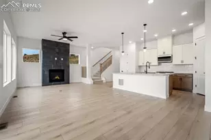 4405 Peak Crst Vw, Colorado Springs, CO 80918 - Photo 8