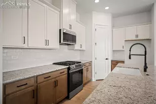 4405 Peak Crst Vw, Colorado Springs, CO 80918 - Photo 14