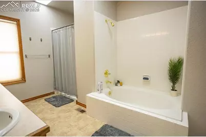 18050 Quarterhorse Lane, Colorado Springs, CO 80908 - Photo 20