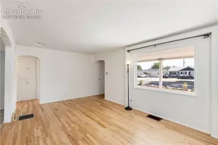 633 S Prairie Ave, Pueblo, CO 81005 - Photo 12