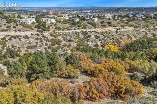 560 Autumn Crest Cir, Colorado Springs, CO 80919 - Photo 26
