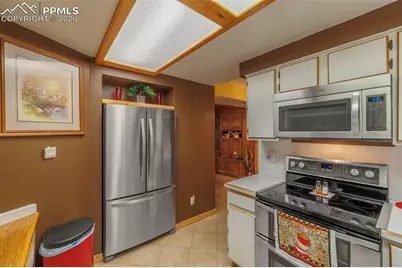 2035 Sussex Lane, Colorado Springs, CO 80909 - Photo 8