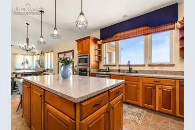 542 E Abeyta Drive, Pueblo, CO 81007 - Photo 12
