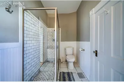 215 E Jefferson Street, Colorado Springs, CO 80907 - Photo 16