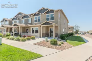 6071 Old Glory Dr, Colorado Springs, CO 80925 - Photo 2