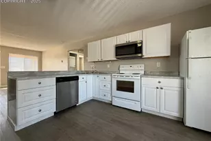 1110 Chiricahua Loop, Colorado Springs, CO 80915 - Photo 10