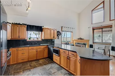 6980 Weeping Willow Drive, Colorado Springs, CO 80925 - Photo 10