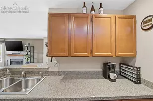 932 Tampico Ct, Colorado Springs, CO 80910 - Photo 14