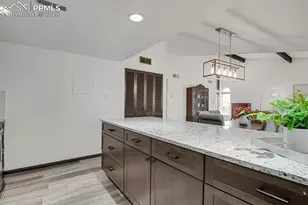 1006 Fontmore Rd, Colorado Springs, CO 80904 - Photo 12