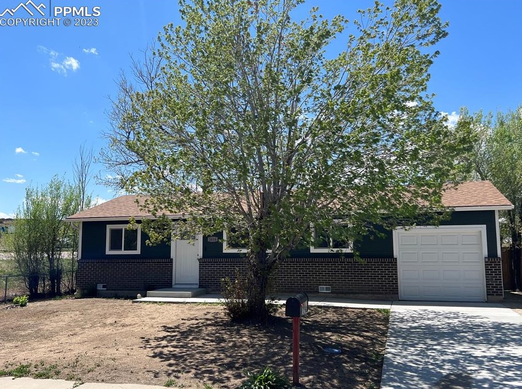 1416 Willshire Dr, Colorado Springs, CO 80906-5630