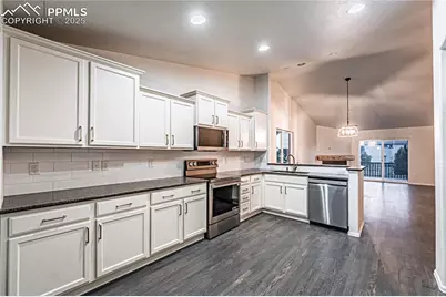 7128 Mustang Rim Drive, Colorado Springs, CO 80923 - Photo 14