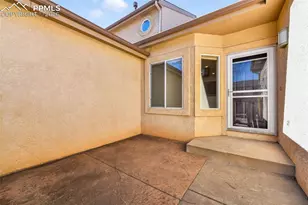 638 Echo Ln, Colorado Springs, CO 80904 - Photo 2