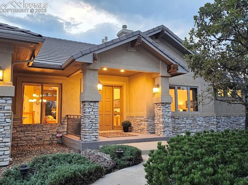 4608 Stonehill Rd, Colorado Springs, CO 80918-7909