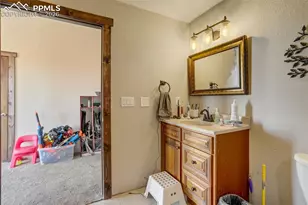 14050 Davis Rd, Peyton, CO 80831 - Photo 24