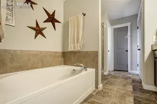 3812 Chia Dr, Colorado Springs, CO 80925 - Photo 32