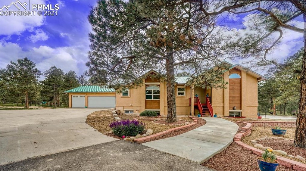 18070 Table Rock Rd, Colorado Springs, CO 80908-1519