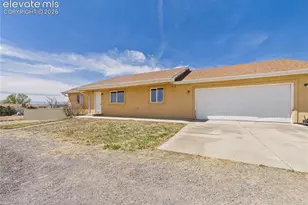 71 S Citadel Cir, Pueblo West, CO 81007 - Photo 2