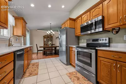 841 S Dogwood Drive, Pueblo, CO 81007 - Photo 6