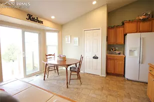 4230 Greens Dr, Colorado Springs, CO 80922 - Photo 12