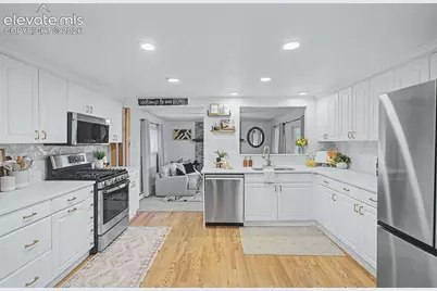 615 Chamberlin Avenue, Colorado Springs, CO 80906 - Photo 2