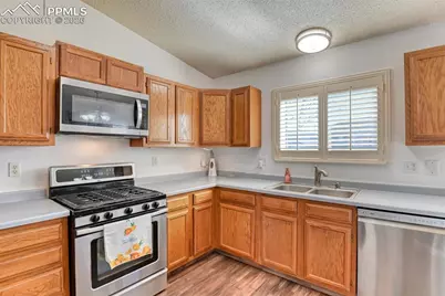 623 Hugh Martin Street, Colorado Springs, CO 80911 - Photo 8