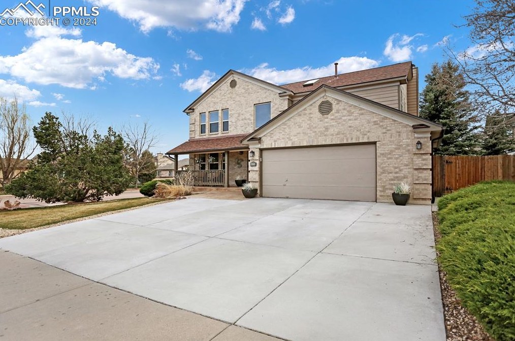 695 Fernglen Ct, Colorado Springs, CO 80906