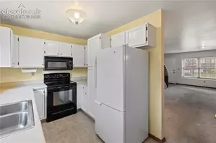 1632 Maitland Ct, Colorado Springs, CO 80919 - Photo 14