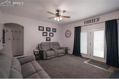 1350 N Farley Drive, Pueblo, CO 81007 - Photo 18