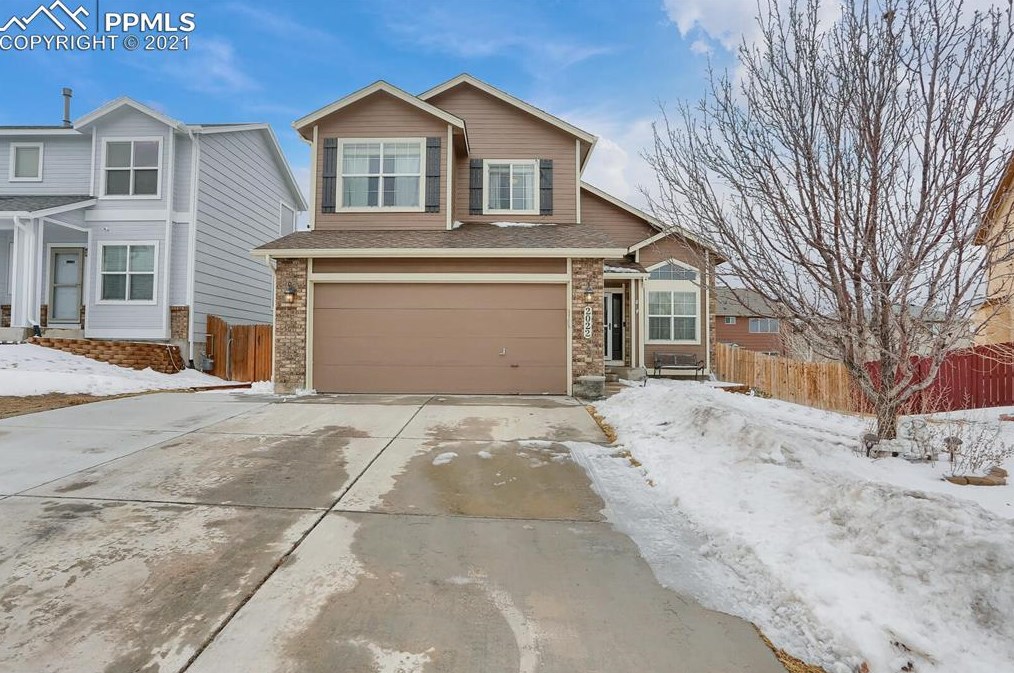 2022 Tee Post Ln, Colorado Springs, CO 80951-4785