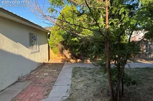 29 Wasatch Dr, Pueblo, CO 81005 - Photo 4
