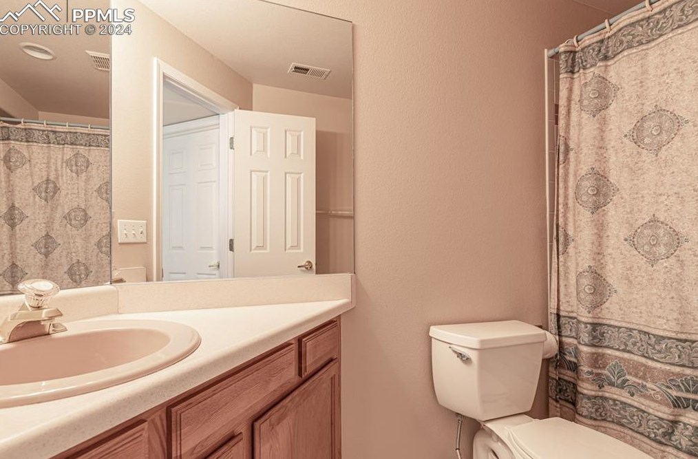 18475 Lower Lake Rd, Woodmoor CO 80132-9042 exterior