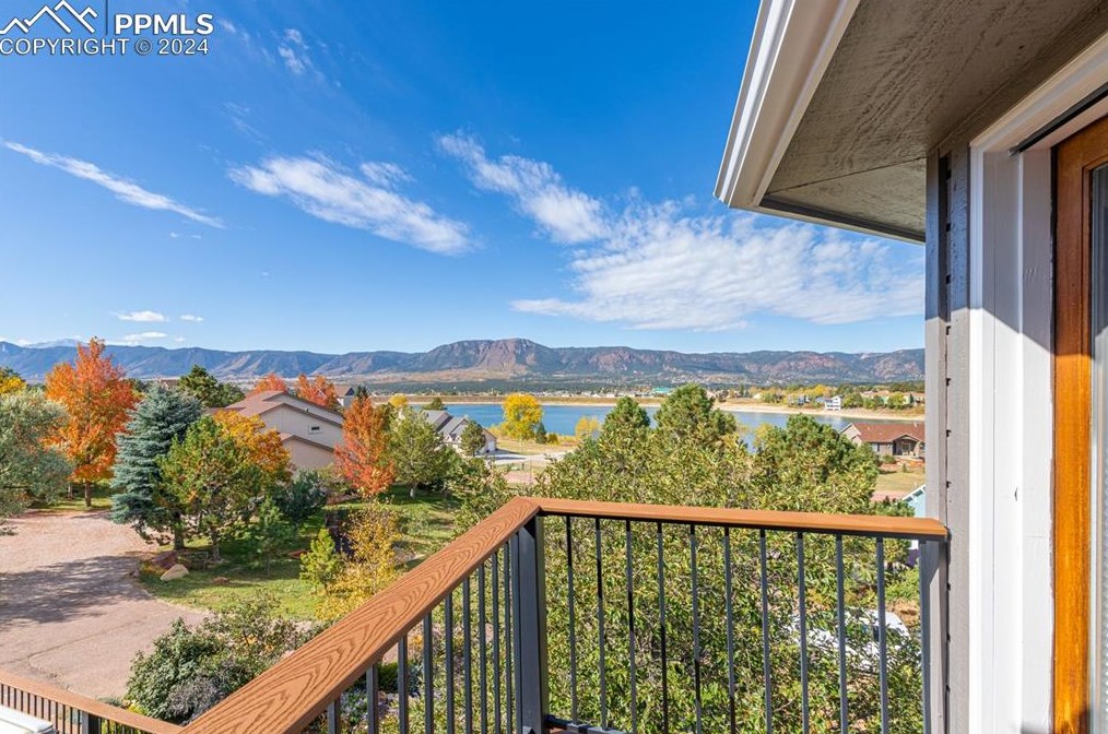 18475 Lower Lake Rd, Woodmoor CO 80132-9042 exterior