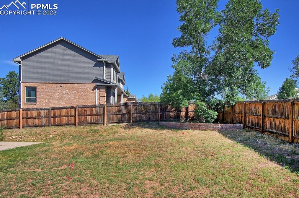 8515 Avens Cir, Colorado Springs CO 80920-5709 exterior