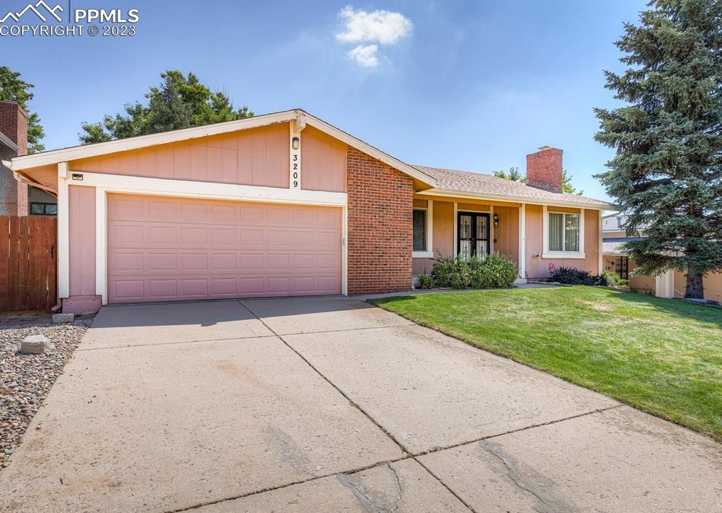 3209 Breckenridge Dr, Colorado Springs, CO 80906-4542