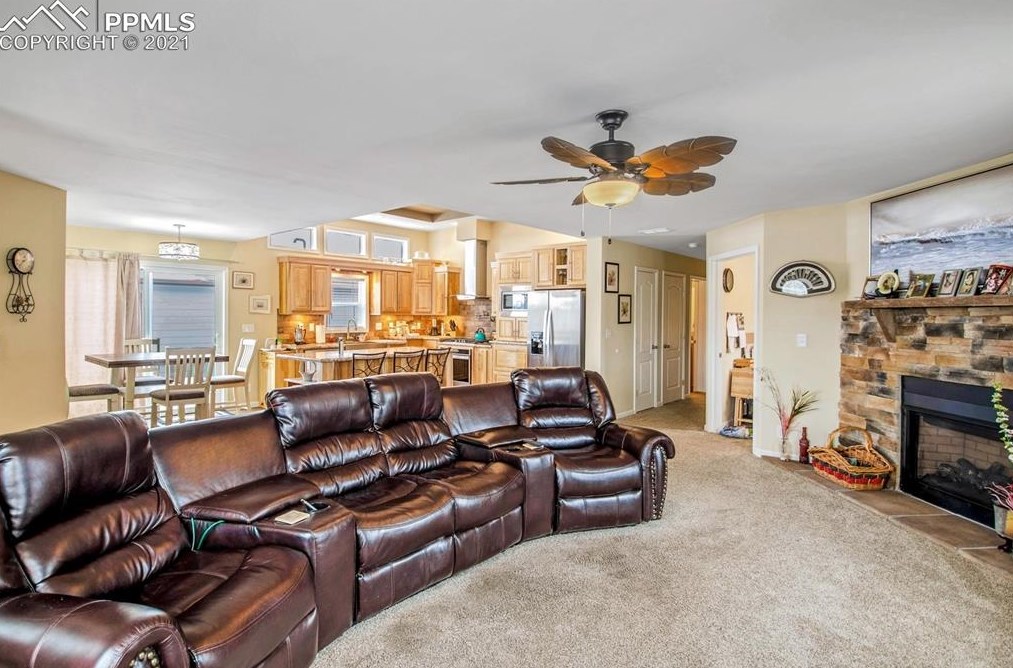 4323 Blue Grouse Pt, Colorado Springs, CO 80922-2718