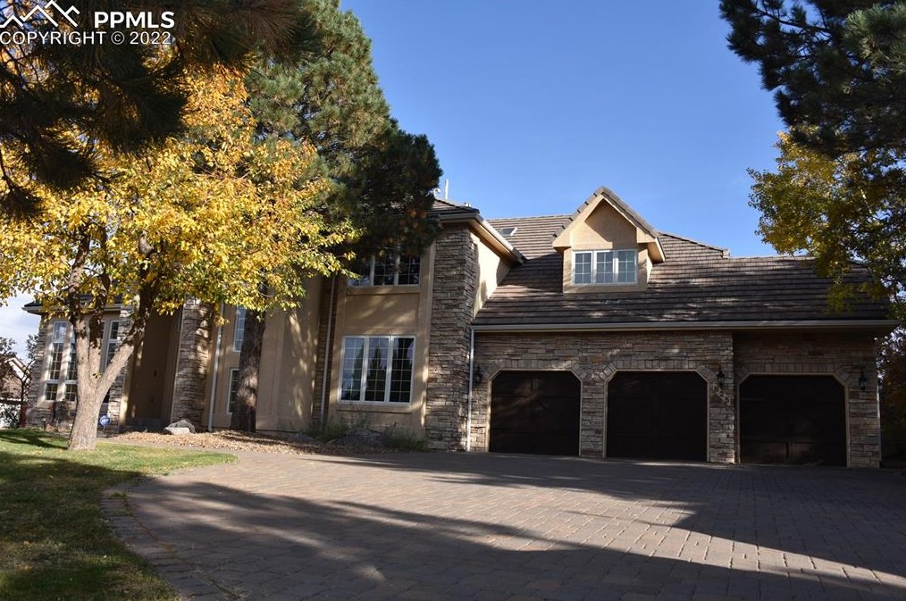 825 Pollux Dr, Colorado Springs, CO 80906-1091