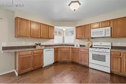 2380 Royal Palm Drive, Colorado Springs, CO 80918 - Photo 12